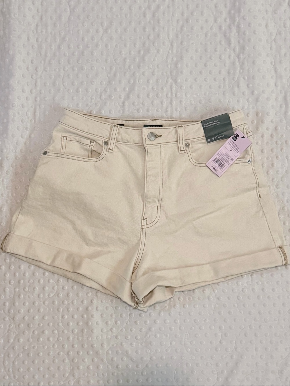 Brand new NEVER WORN wild fable Cream High-Rise Rolled cuff Denim Shorts
